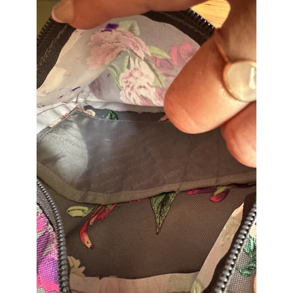 JanSport Cross Town School Backpack With Front Pocket Grey Bouquet Floral Print - Picture 5 of 15